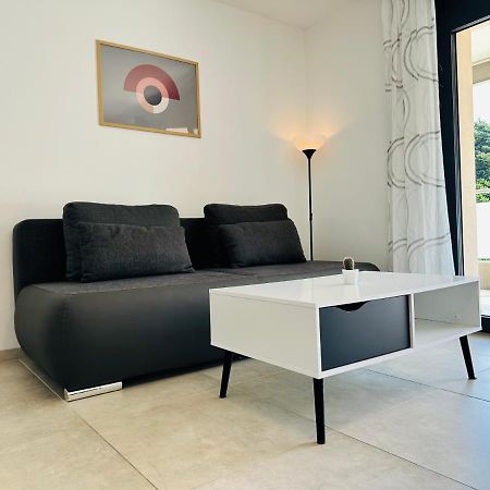 Residenza Diamante Apartment โลการ์โน ภายนอก รูปภาพ