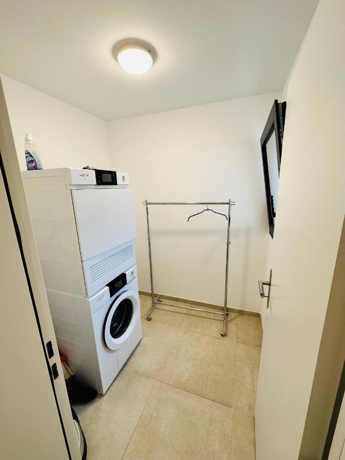 Residenza Diamante Apartment โลการ์โน ภายนอก รูปภาพ